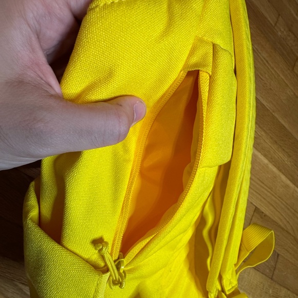 Brevitē yellow Backpack - Picture 6 of 9